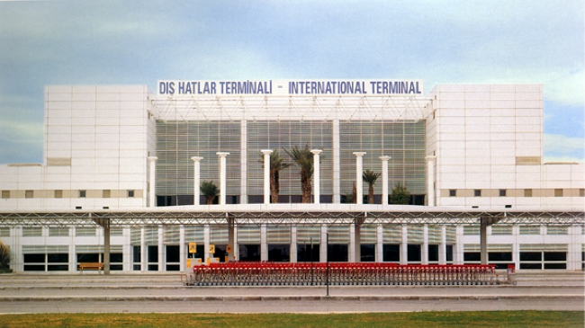 antalya internationella terminal 1 hyr en bil